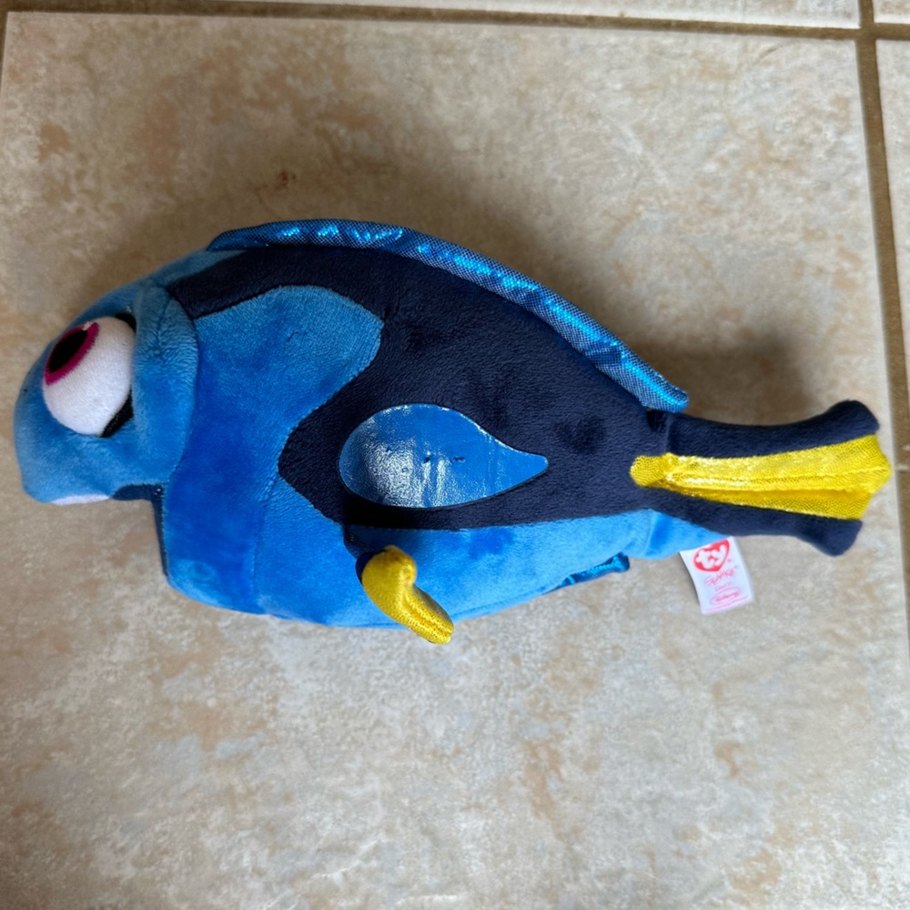 🐟 Disney 10” Dory Plushie
